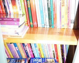 MULTITUDES OF DOLL, ANTIQUES & COLLECTIBLES PRICE GUIDES