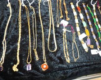 14 K gold necklaces, bracelets & jade bracelets