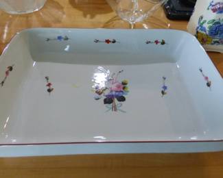 Winterthur casserole dish