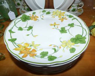 Villeroy Boch China Set (See next Picture)