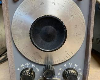Vintage HP Model 200CD Wide Range Oscillator