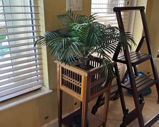 Planters and plant stands