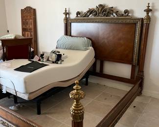 King bed frame and the single bed is a Sleep Science you will need to order a new remote as it broke