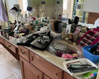 Many new items loads of great makeup brushes and new makeup