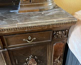 It was a gorgeous break front