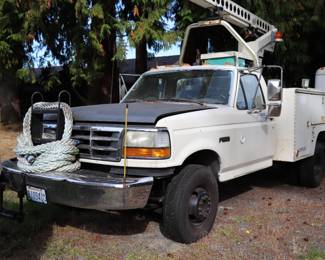 1992 Ford FSD Super Duty Utility Vehicle with Cherry Picker Crane Basket Lift Truck