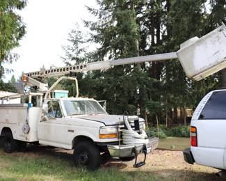 1992 Ford FSD Super Duty Utility Vehicle with Cherry Picker Crane Basket Lift Truck