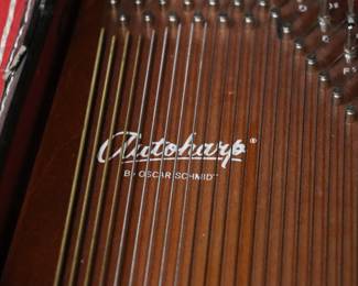 Autoharp by Oscar Schmidt