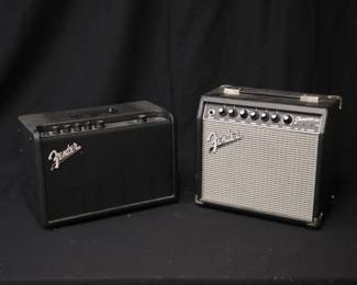 Lot of 2 Fender Speakers with Amplifier