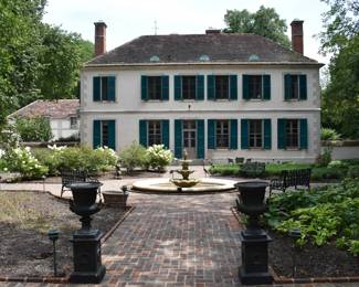 Over 100 fine lots of garden furniture & decorations.