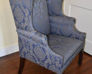 18th Century American Chippendale Easy/Commode Chair in Silk Damask, Slip Seat With Original Horsehair And Linen Underupholstery & Removable Slip Seat.