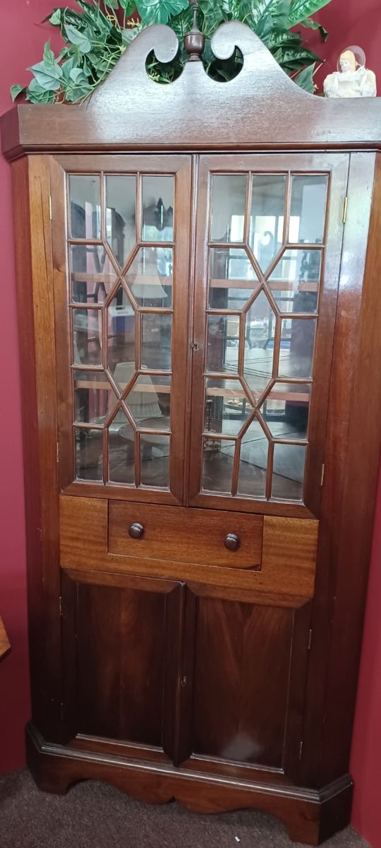 Continuing Auction for Bostic and Wilson... starts on 10/1/2023