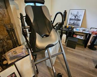 Inversion table