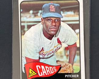 1965 Topps #320: Bob Gibson. Elected to the HOF in 1981. All-time Cardinal great was a 9-time All-Star, 2-time WS Champion, 1968 NL MVP, 2-time CY Young Award winner, 2-time WS MVP, 9-time Gold Glove Award winner.