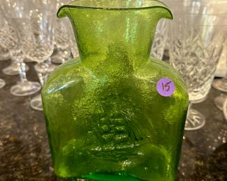 W78 - Kitchen Items Priced Individually. 