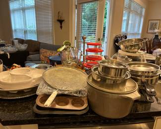 W87 - Kitchen Items are priced Individually. 