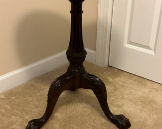 W3 - $95. Henredon Round Side Table. Solid Wood claw feet.  Measures 21.5" across x 26.5" tall