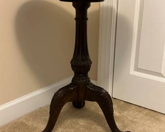 W3 - $95. Henredon Round Side Table. Solid Wood claw feet.  Measures 21.5" across x 26.5" tall