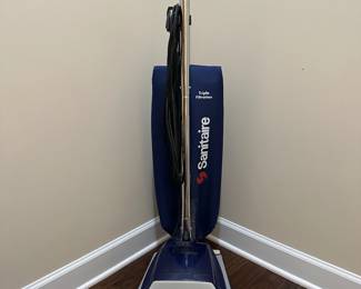 W100  $15 Vacuum. 