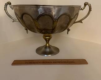 W111 - $20 decorative bowl. 