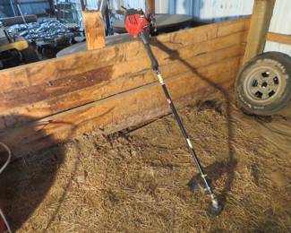 Lot 15. Craftsman Weedwhip with compression