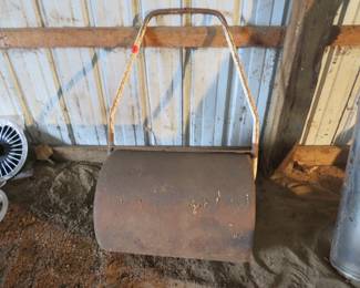 Lot 25. Sod roller