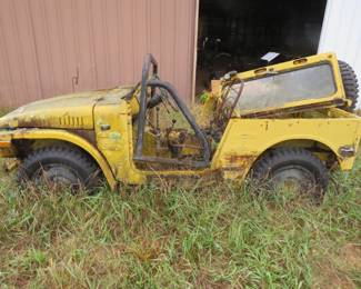 Lot 33. Suzuki Samuai Jeep