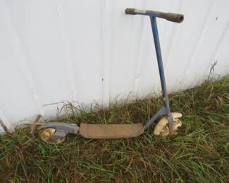 Lot 38. Vintage child's scooter
