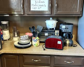 More kitchen appliances and dishware!