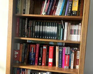 BOOKS, SO MANY BOOKS!