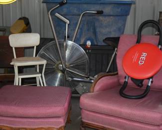 Schwinn bike, comfortable chair and workout seat