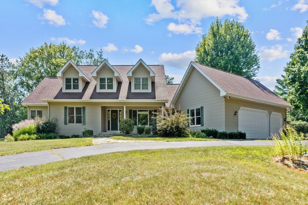 75 Off Sunday! Crystal Lake Estate Sale... starts on 10/5/2023