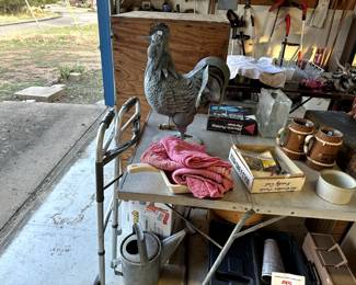 Deco items, metal sprinkler can.