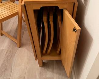 Table and chairs - perfect for a small space or making more space for visitors