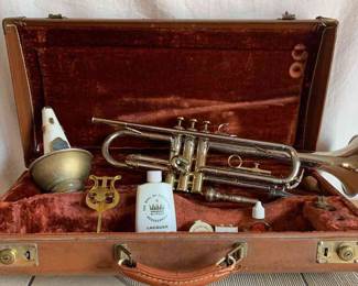 Cornet Trumpet Horn with Case 