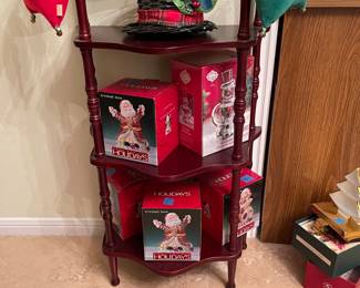 3 boxed items remain 