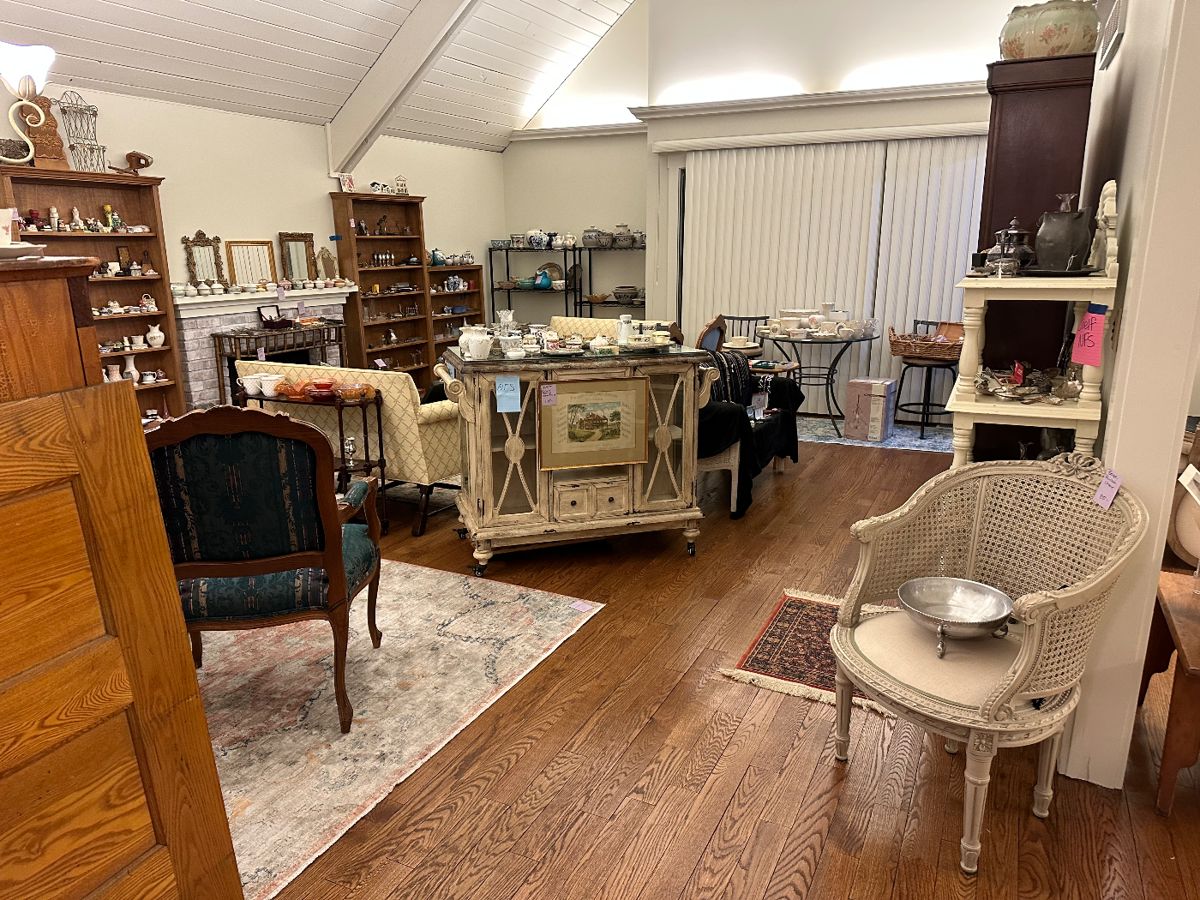 Large Collectors Estate Sale in Stratford, CT starts on 10/6/2023