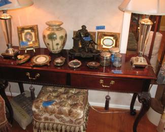 Thomasville Sofa Table, Ottoman, Frames