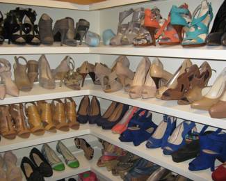 Ladies Shoes 9.5 most unworn