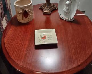 The second end lamp table