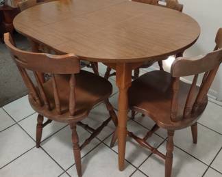 Small Maple Table with 4 chairs