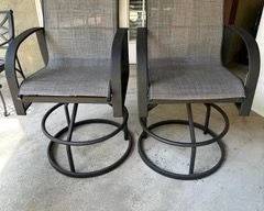 Metal Bar Height Swivel Stools