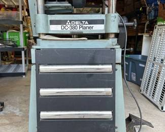 Delta DC 380 15in 2HP 230V 1 Phase Planer on Rolling Base