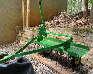 John Deere 40in Thatcher