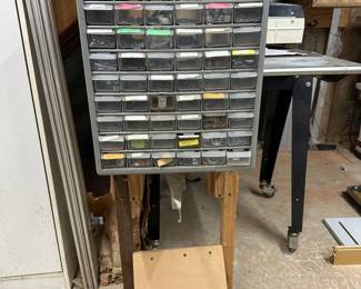 Tool Organizer on Stand