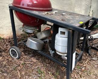 Weber Propane Grill and Rolling Cart