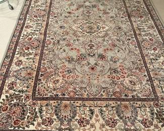 $490  Beautiful wool and silk carpet 5'10" x 8' 6".
