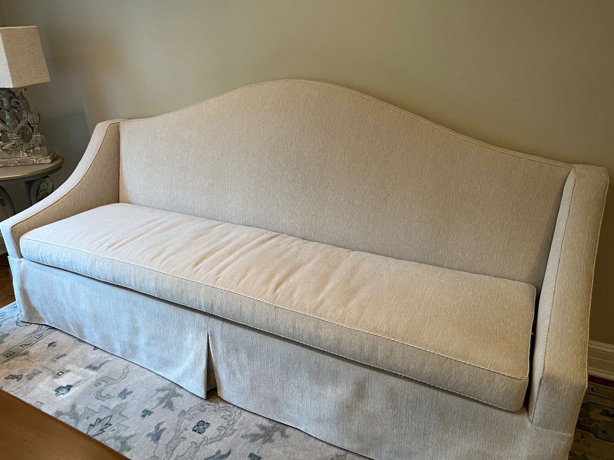 $800 Beautiful custom sofa bench.  Neutral fabric, in good condition.  Add pillows and wow!  Sofa is 96"w x 31"d x 44.5"h.  couple of tiny spots