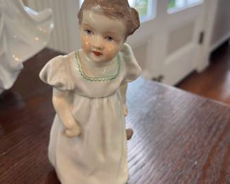 $1400 Meissen figurine no imperfections