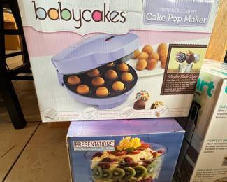 Kitchen miscellaneous - many new in box!